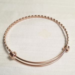 New Rose Gold Twist Expandable Bracelet